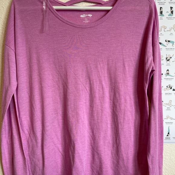 Strappy long sleeve shirt. NWOT. - Picture 5 of 6